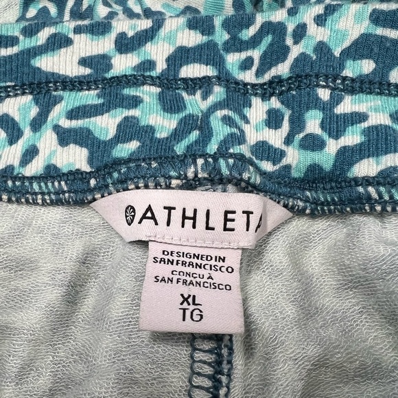 ATHLETA Balance 4 Shortie Clouded Leopard Blue XL - Picture 9 of 11